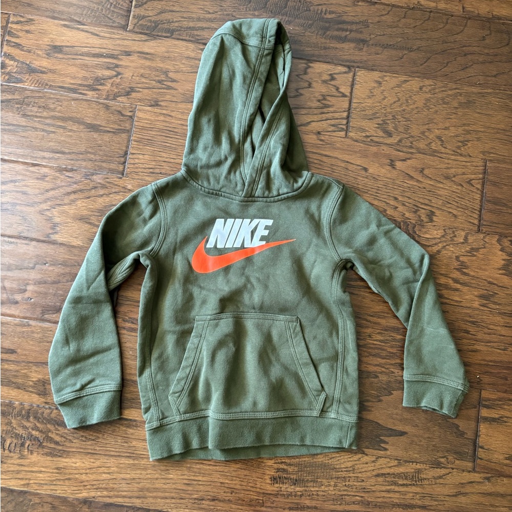 Nike Club Fleece Pullover Hoodie